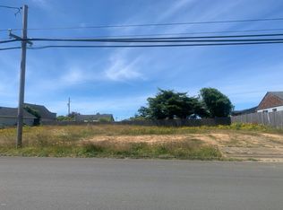 655 NW Nye St, Newport, OR 97365
