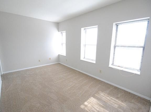 5th image of 5159-5161 Waterman Blvd