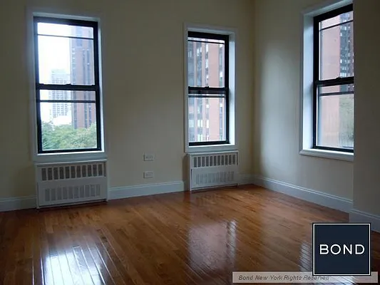 Rented by Bond New York | media 1