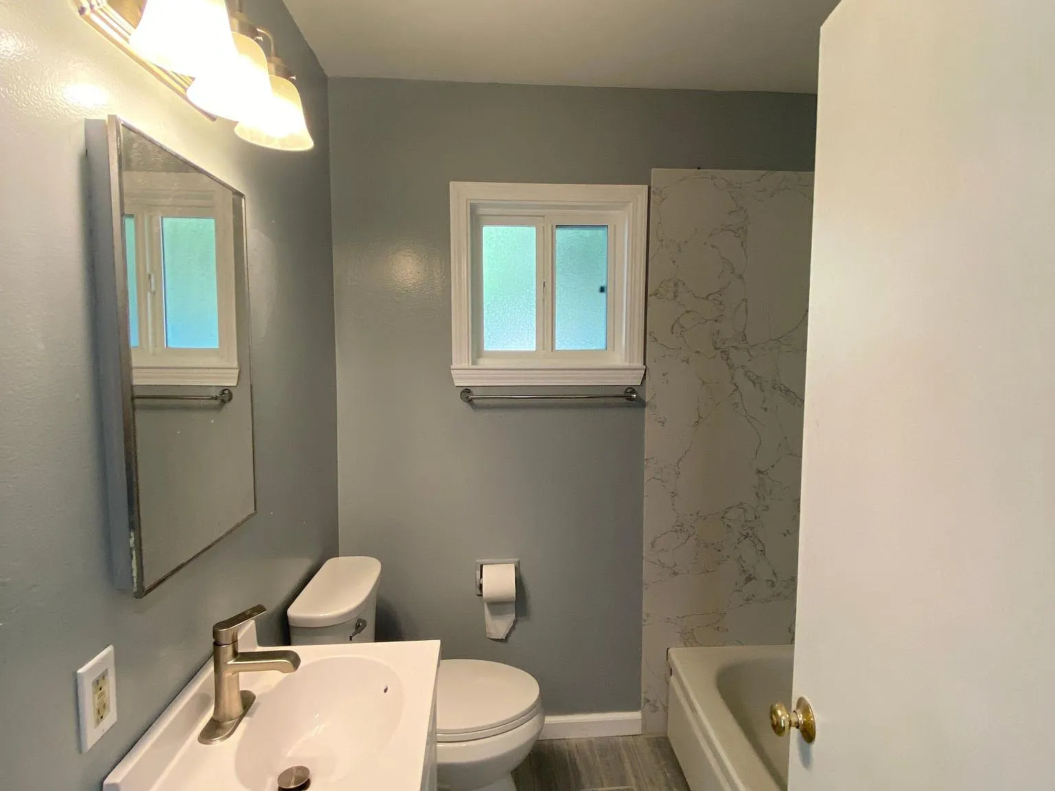 2 bed, 925 sqft, $2,000 — Photo 1