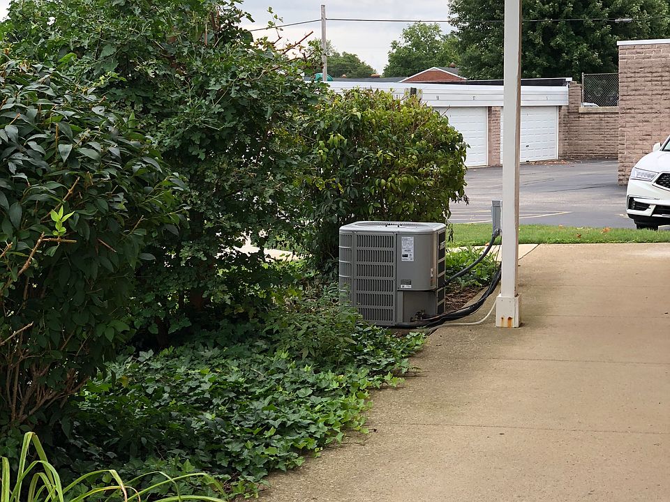 21834 Royal Oaks Dr Rocky River OH Zillow