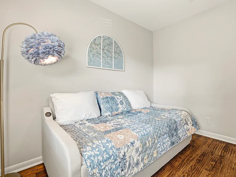 1213 Dalhart Dr — Photo 21