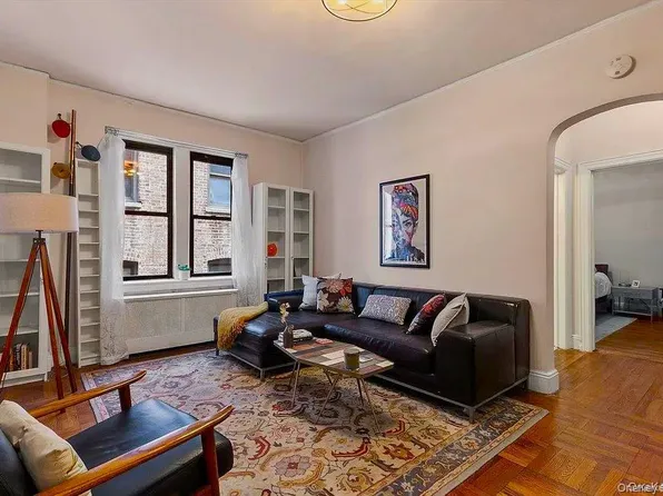 854 W 181st Street #4C, New York (Manhattan), NY 10033