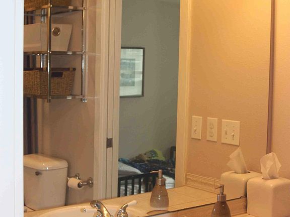Upstairs full bath.