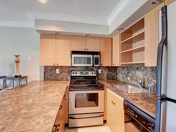 5th image of 620 Greensward Ln APT 202