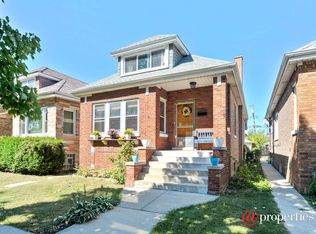 5712 W Roscoe St, Chicago, IL 60634