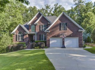 390 Poindexter Ln, Lexington, SC 29072