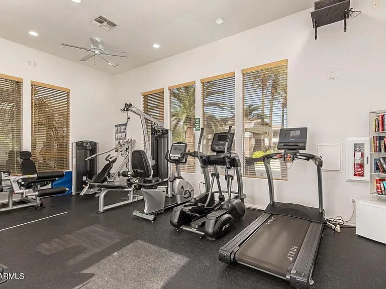 15221 N Clubgate Dr #1121 — Photo 30