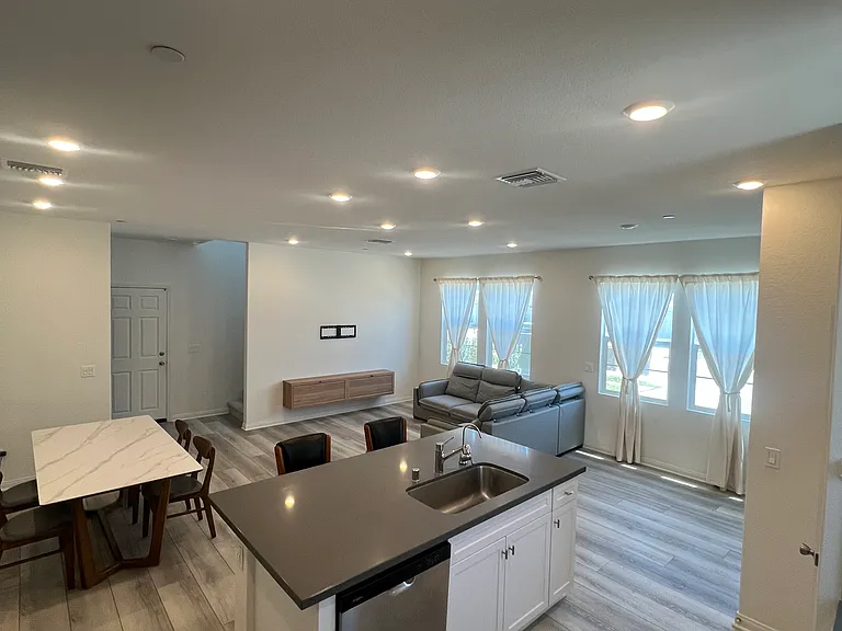 3993 E Carmel Privado — Photo 9