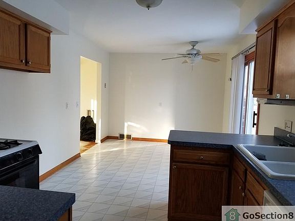 4th image of 5530 304th St