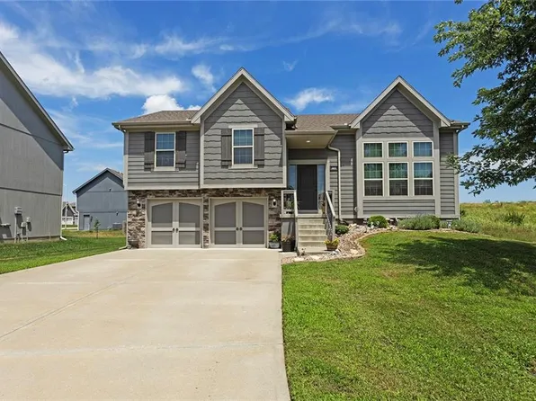 4802 NE 100th Ter, Kansas City, MO 64156