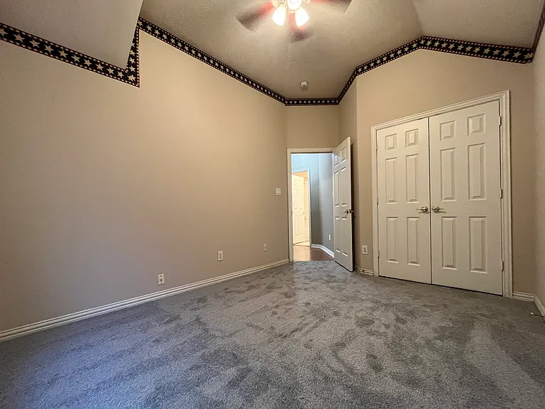 2028 Greenfield Ln — Photo 19
