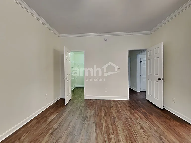 641 Woodson Dr — Photo 10
