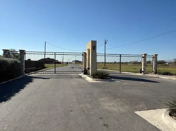 2736 Awesome Ave, Alamo, TX 78516