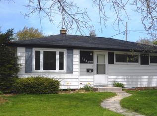 1542 N 27th Pl, Sheboygan, WI 53081