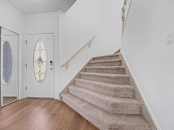 5th image of 262 Dunvegan Rd NW