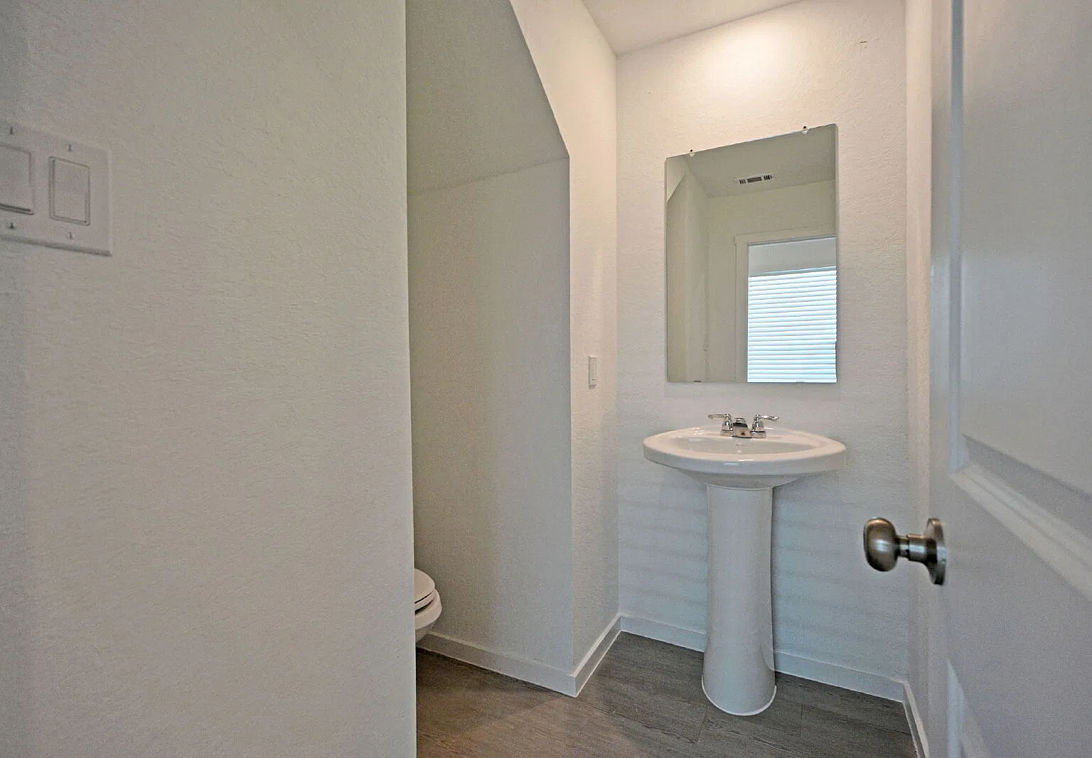 3 bed, 2.5 bath, 1189 sqft, $1,325 — Photo 3