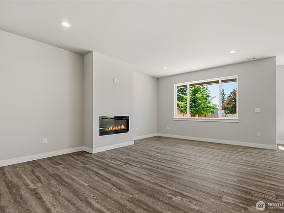 4th image of 12908 Yakima Avenue S