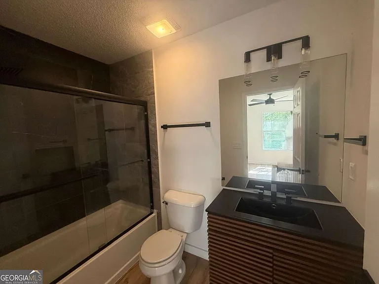 1100 Pineland Ave #7G — Photo 8