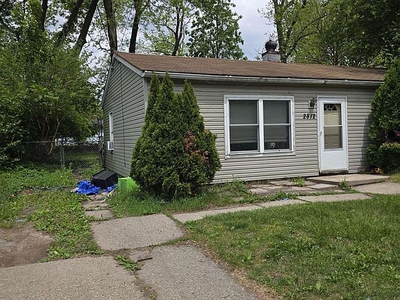 2nd image of 2812 Cabot Dr