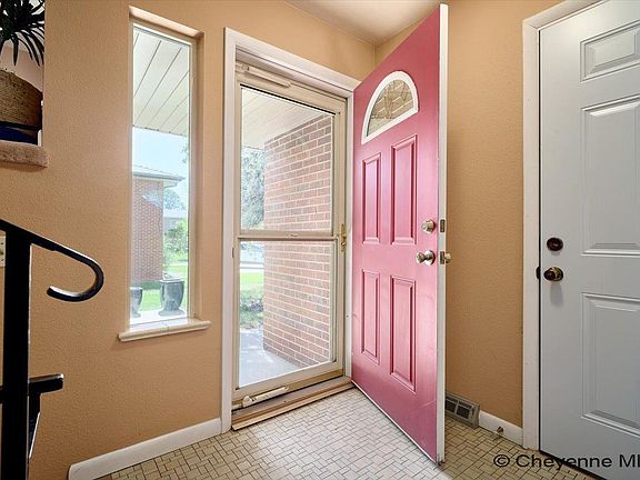 4th image of 518 Andra Ct