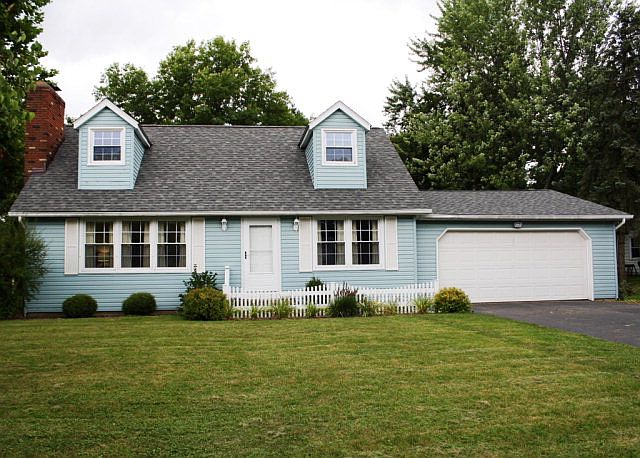 1st image of 1033 Cooper Dr
