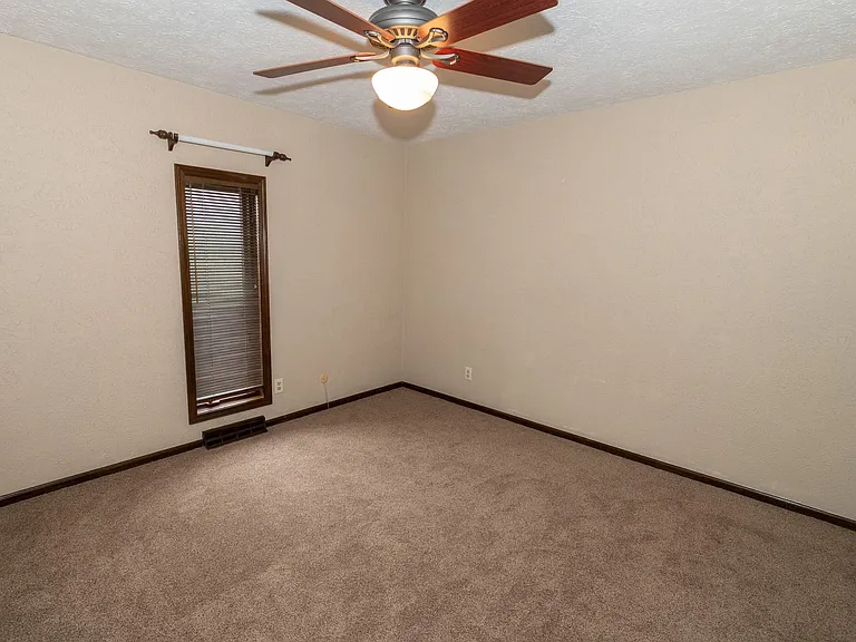 12144 Pennyroyal Ln — Photo 13