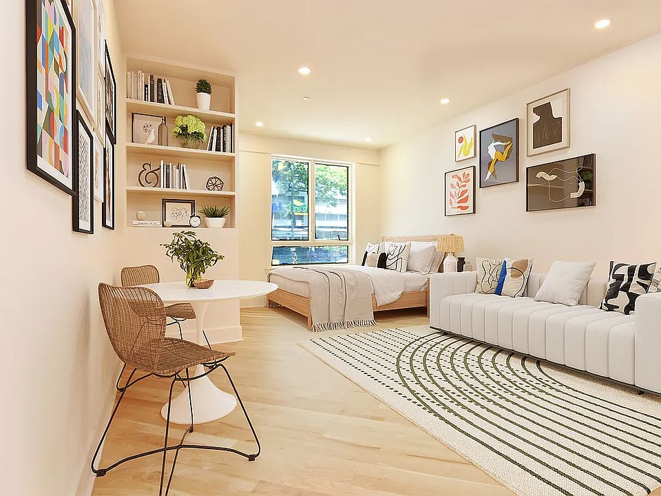 1st image of 423 Tompkins Ave #1F