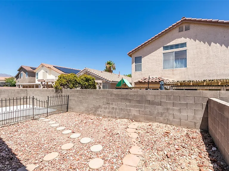 8168 W Gilmore Ave — Photo 39