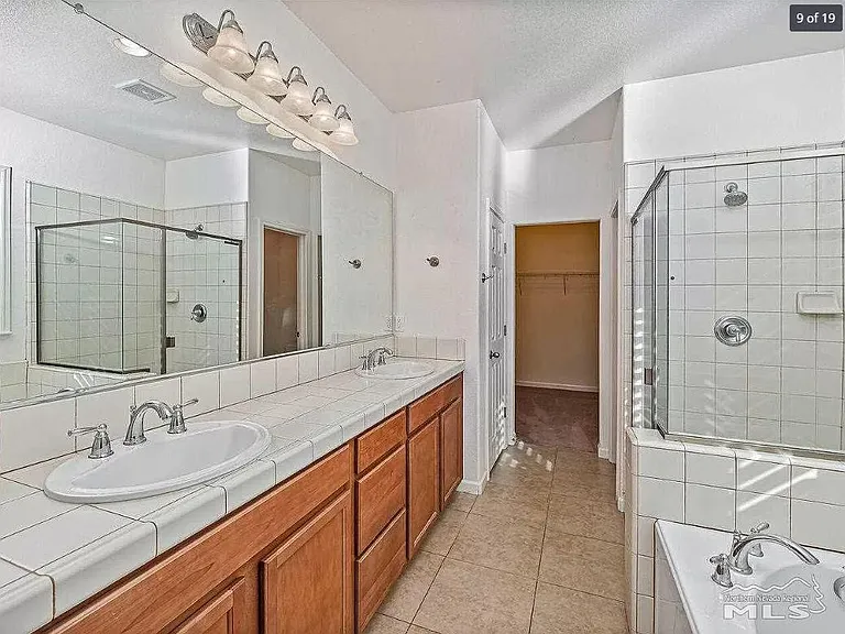 2060 Angel Ridge Dr — Photo 11