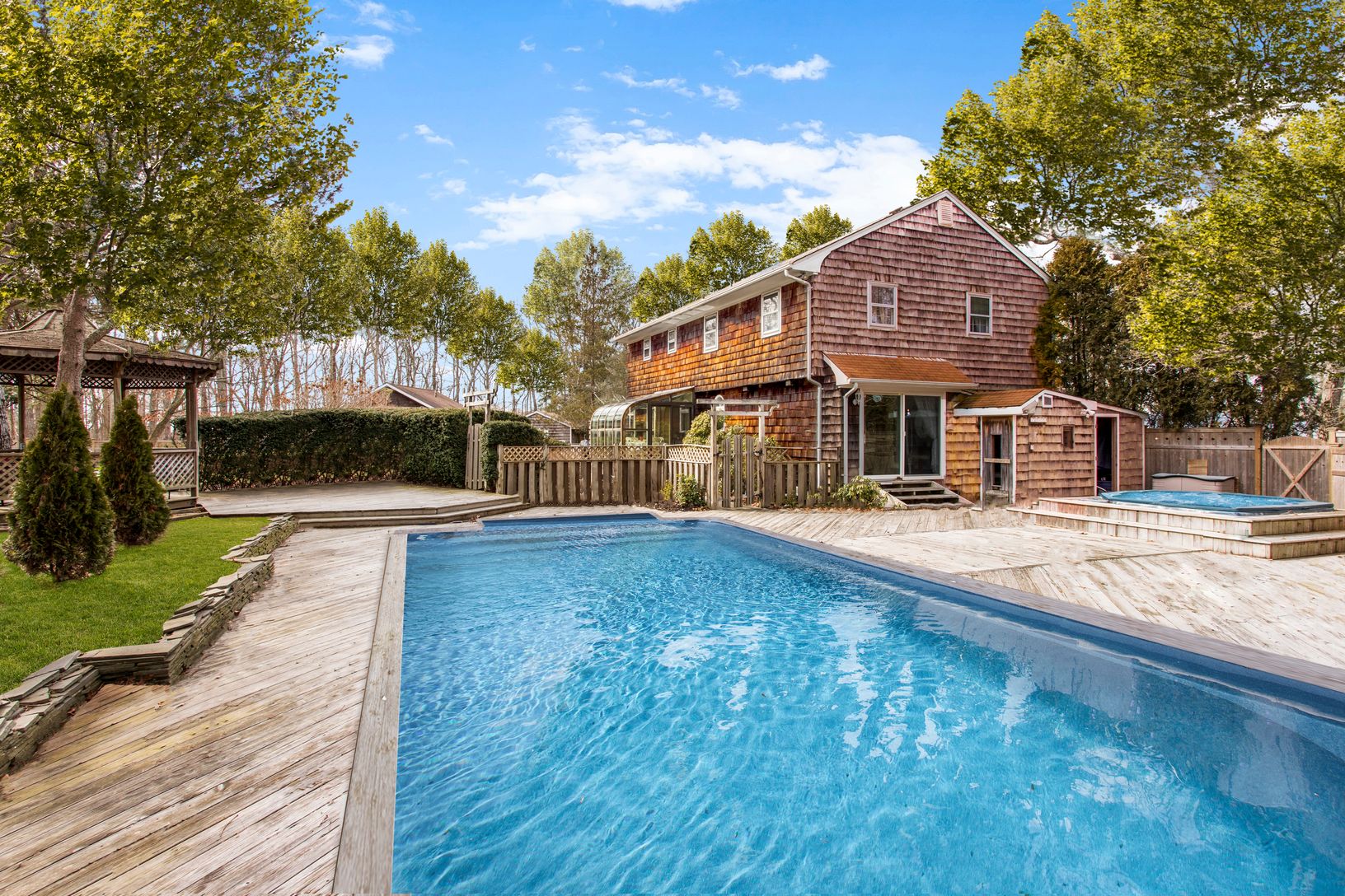  Sunsoaked heated pool
