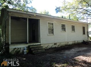 61 4th St, Newnan, GA 30263