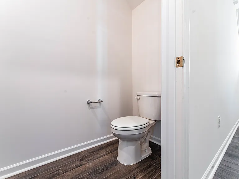 370 Freestall Dr #1 — Photo 5