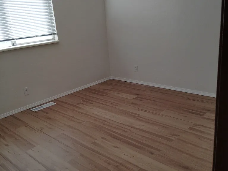 1636 Willis St — Photo 8