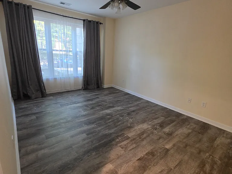 10838 Antigua Ter — Photo 11