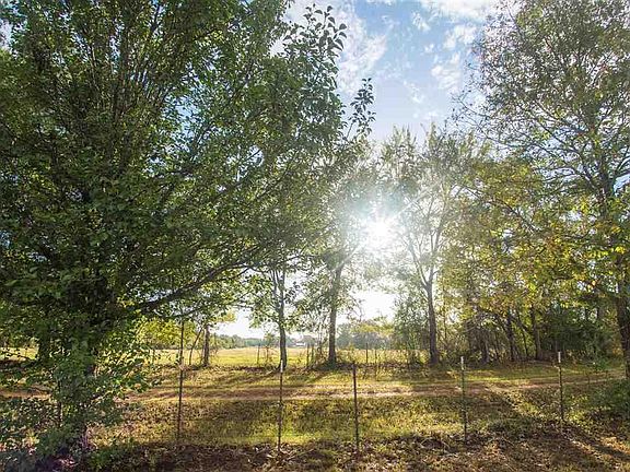5th image of 636 County Road 4908