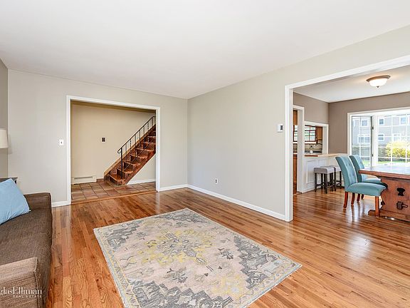 5th image of 14 Seneca St