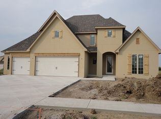 227 E 127th St S, Jenks, OK 74037