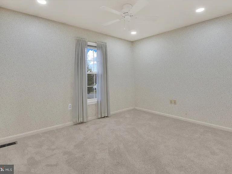 12451 Plowman Ct — Photo 18