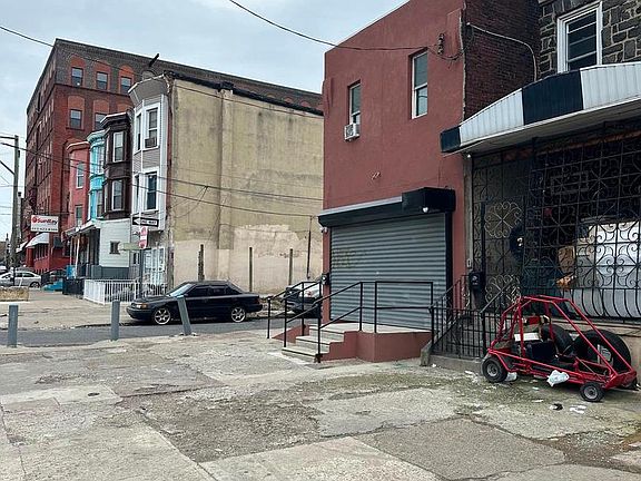 3rd image of 412 E Allegheny Ave