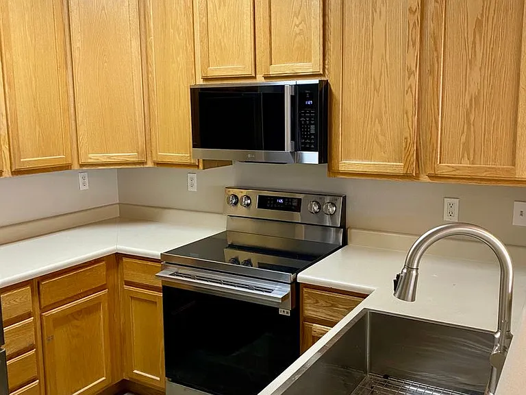 2855 Rock Creek Cir #259 — Photo 9
