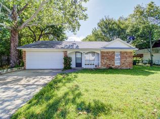 404 Brockett St, Aubrey, TX 76227