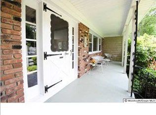 1 E Parkway Pl, Holmdel, NJ 07733