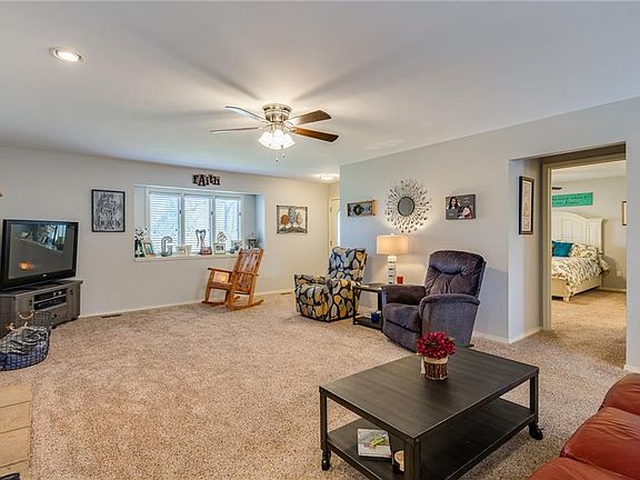 5th image of 5 Dunedin Ln