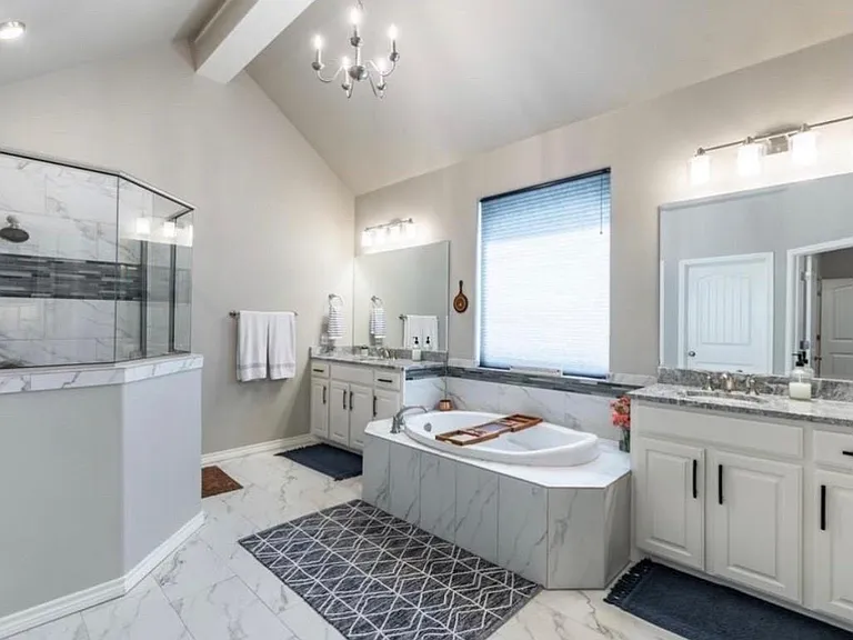 6611 Pinehurst Dr — Photo 9