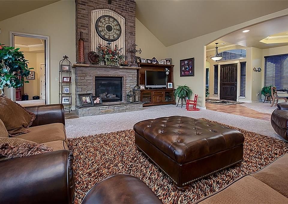 1st image of 11405 Fairways Ave