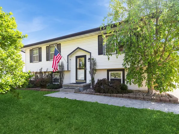 6113 SE 3rd St, Des Moines, IA 50315