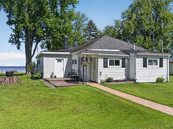 3rd image of 9435 Lakeshore View Rd