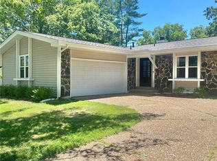 5 Berry Ct, Lake Saint Louis, MO 63367