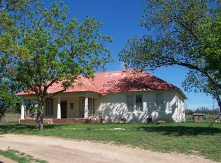 3796 S Grapetown Rd, Fredericksburg, TX 78624